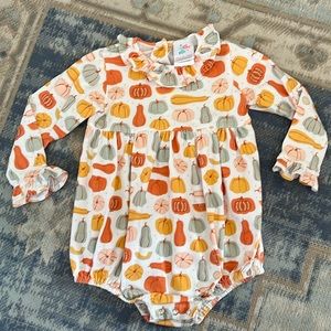 EUC Stitchy Fish Pumpkin Long Sleeve Bubble 2T